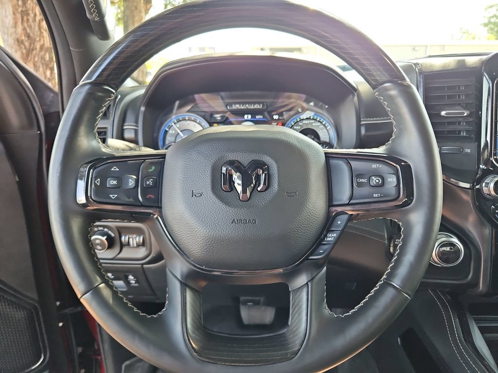 Used 2022 RAM 1500 Limited w/ Trailer Tow Group (B) AWD/4WD image 10