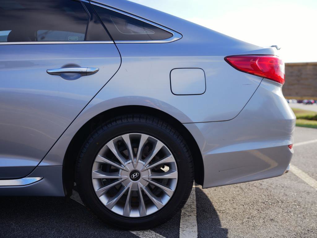Used 2015 Hyundai Sonata Limited w/ Option Group 06 image 11