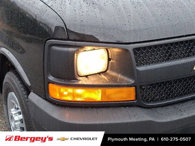 Certified 2016 Chevrolet Express 2500 LS image 10