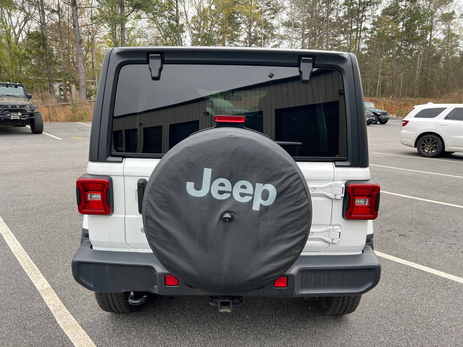 Used 2018 Jeep Wrangler Unlimited Sahara w/ LED Lighting Group image 6