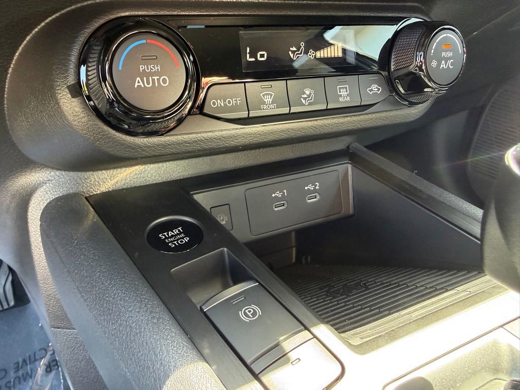 New 2026 Nissan Kicks SV AWD/4WD image 19