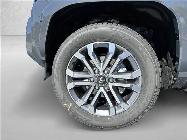 Used 2025 Toyota 4Runner Limited w/ Tow Technology Package AWD/4WD image 16