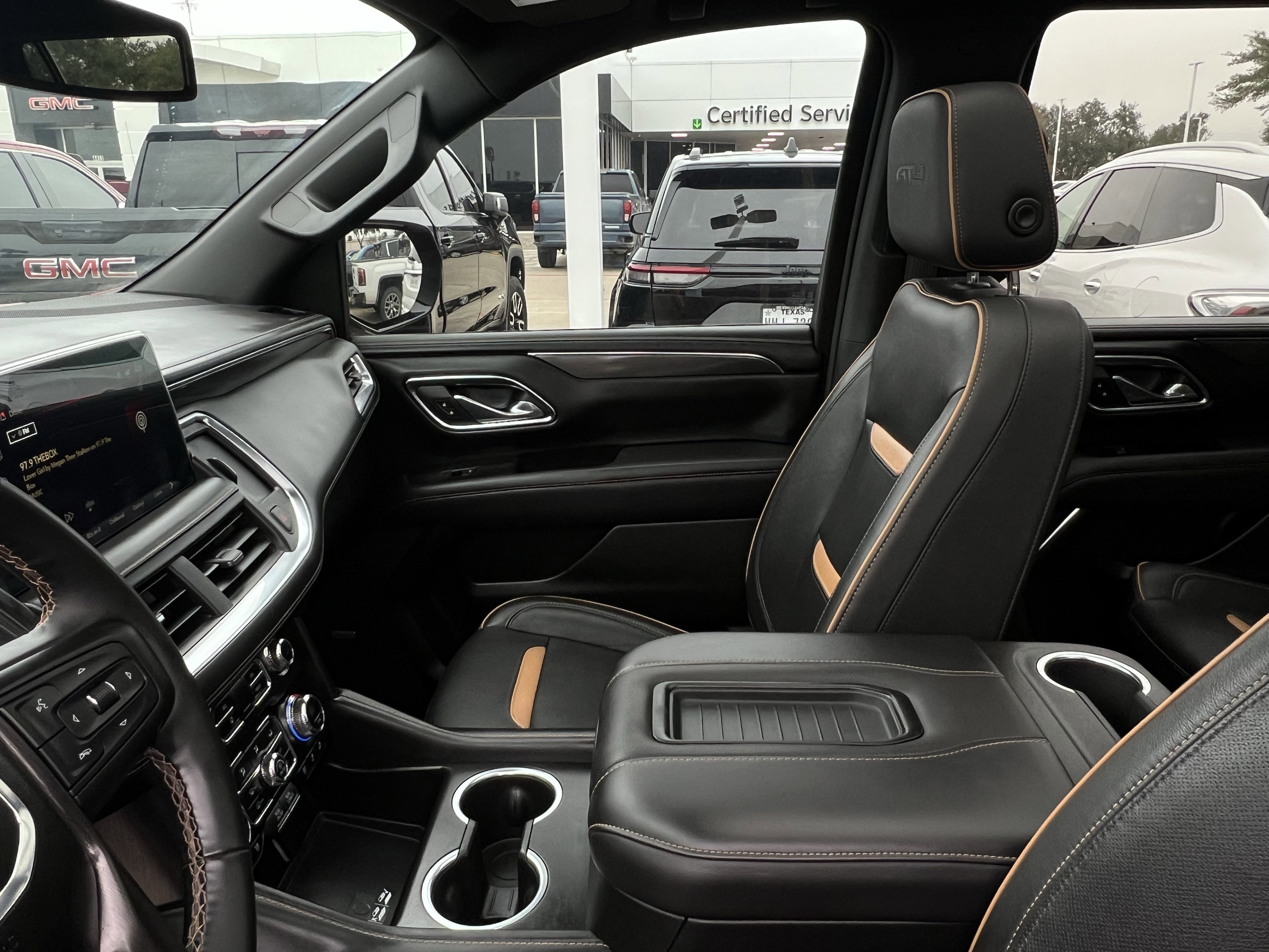 Used 2023 GMC Yukon AT4 image 24