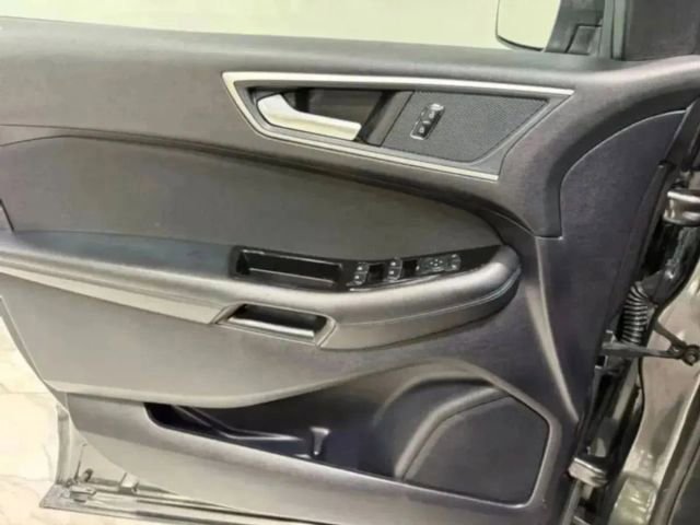 Used 2019 Ford Edge SEL FWD image 42