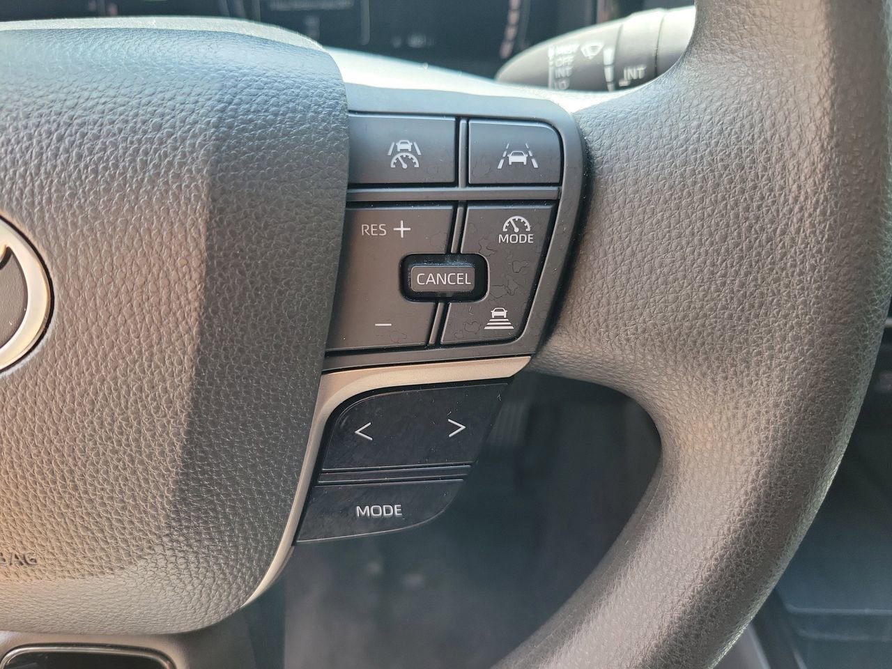 Used 2025 Toyota Camry LE image 21