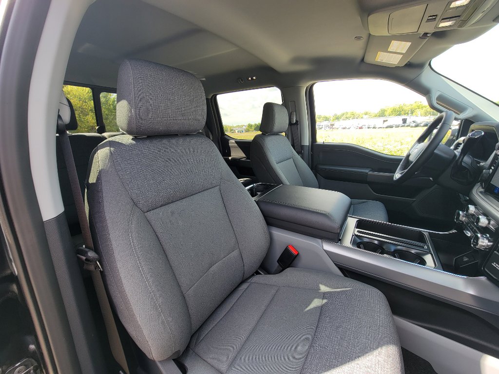New 2025 Ford F150 XLT image 35