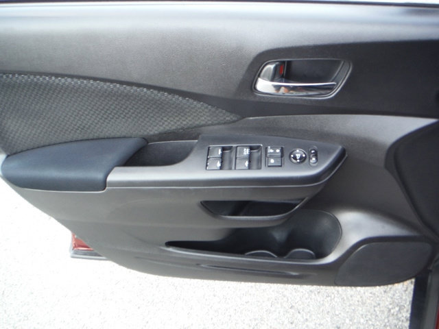 Used 2016 Honda CR-V EX image 16