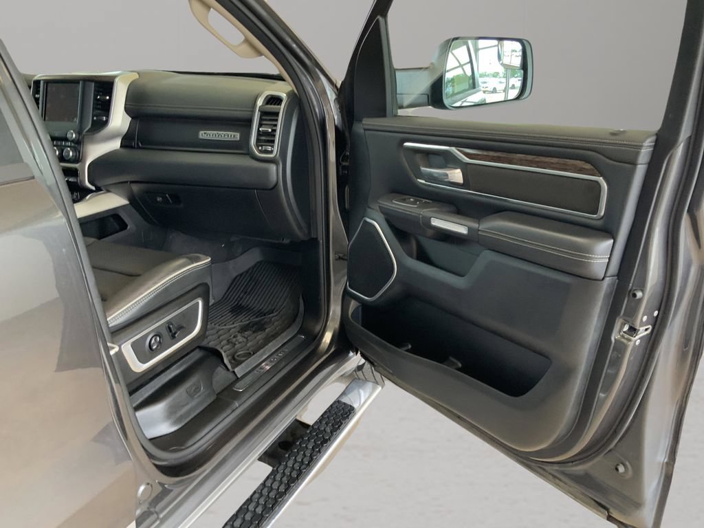 Used 2020 RAM 1500 Laramie AWD/4WD image 30