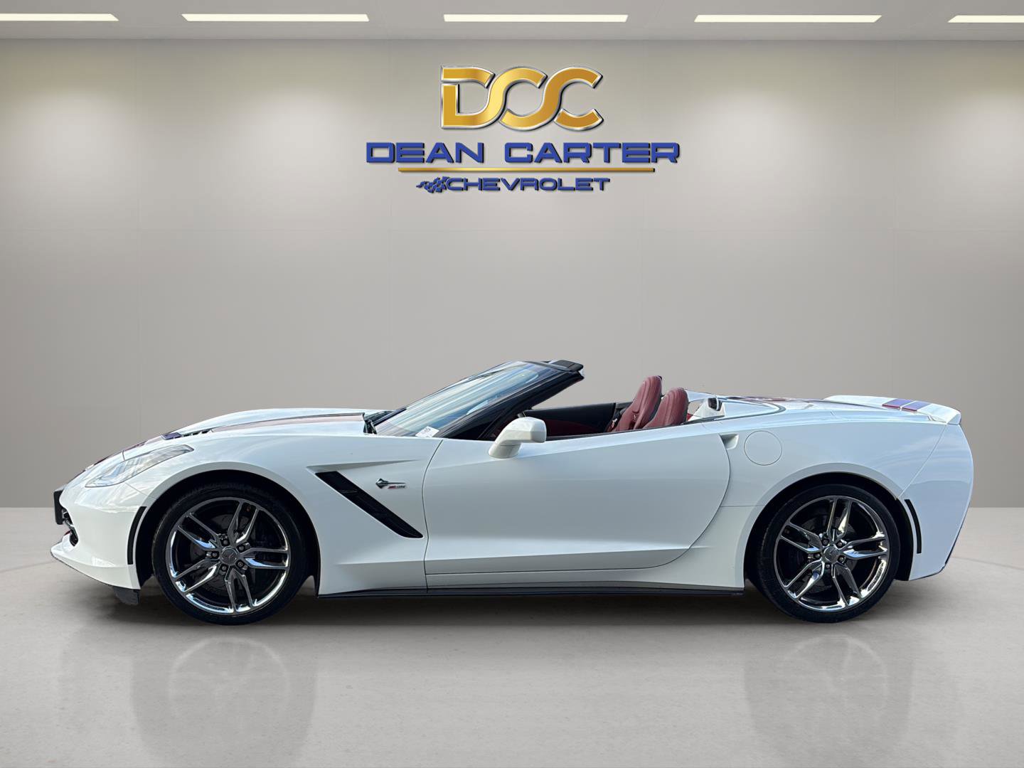 Used 2019 Chevrolet Corvette Stingray Convertible image 2