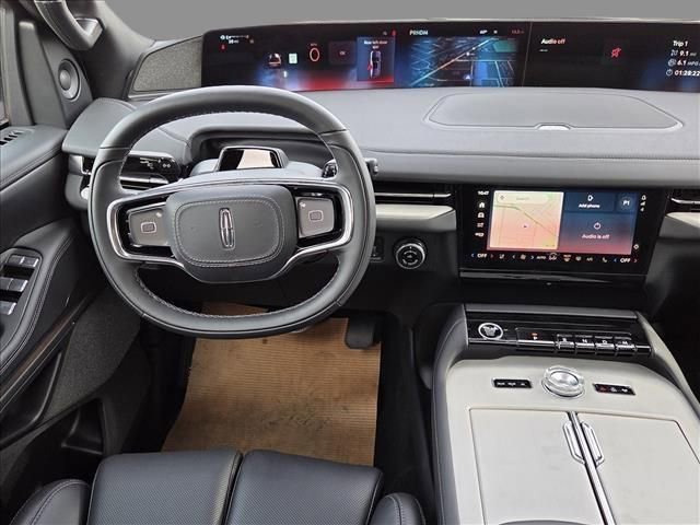 New 2025 Lincoln Navigator Reserve w/ Jet Appearance Package AWD/4WD image 17