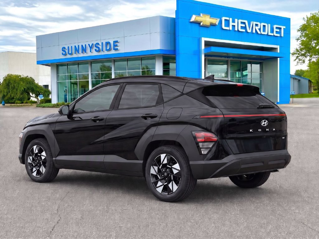 Used 2024 Hyundai Kona SEL w/ Convenience Package AWD/4WD image 3