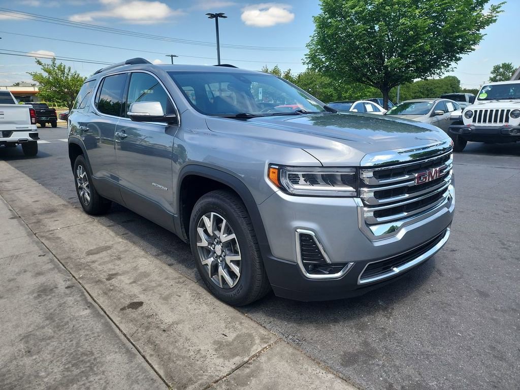 Certified 2023 GMC Acadia SLT w/ LPO, Floor Liner Package FWD image 2