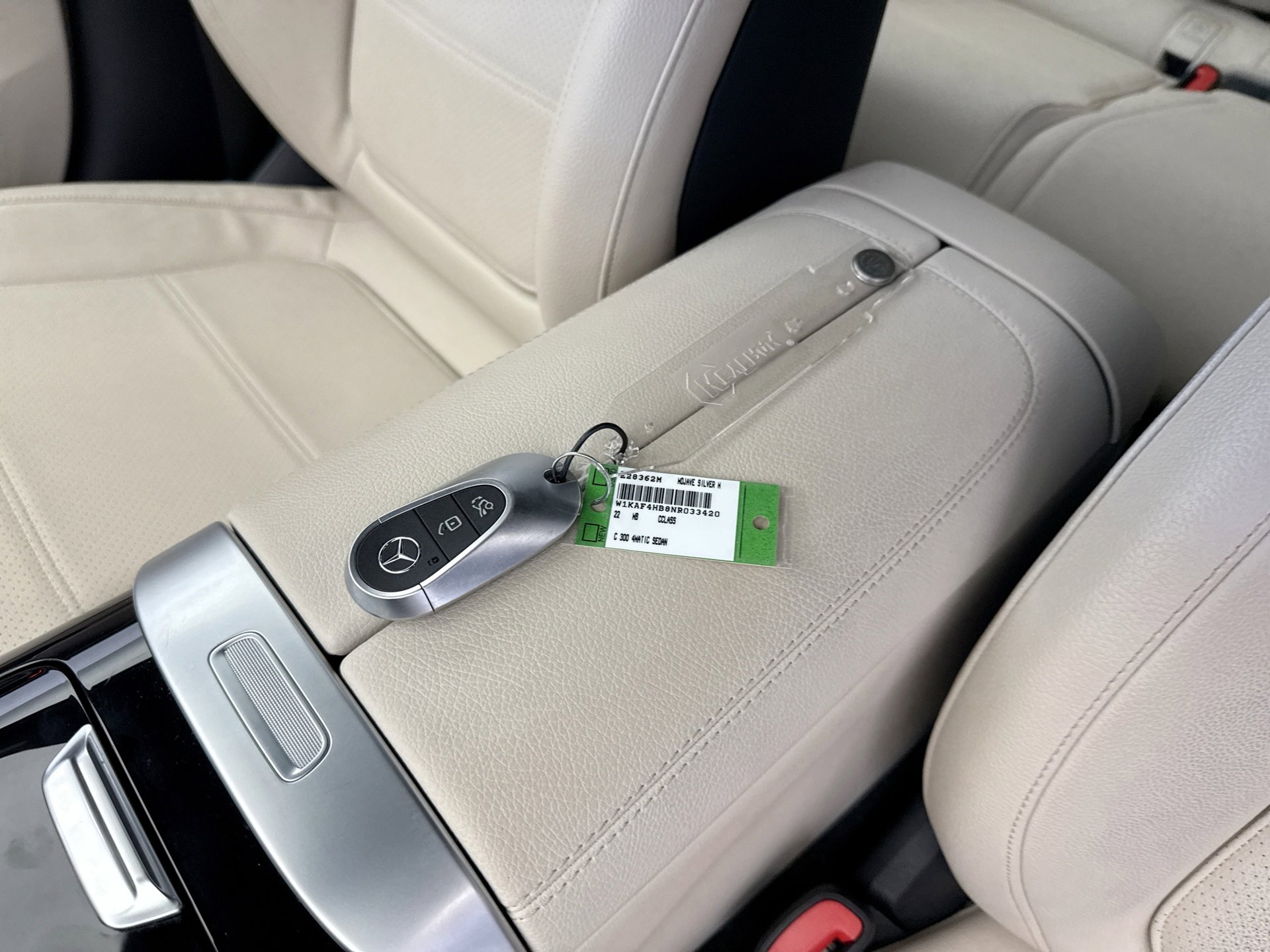 Used 2022 Mercedes-Benz C 300 4MATIC Sedan image 9