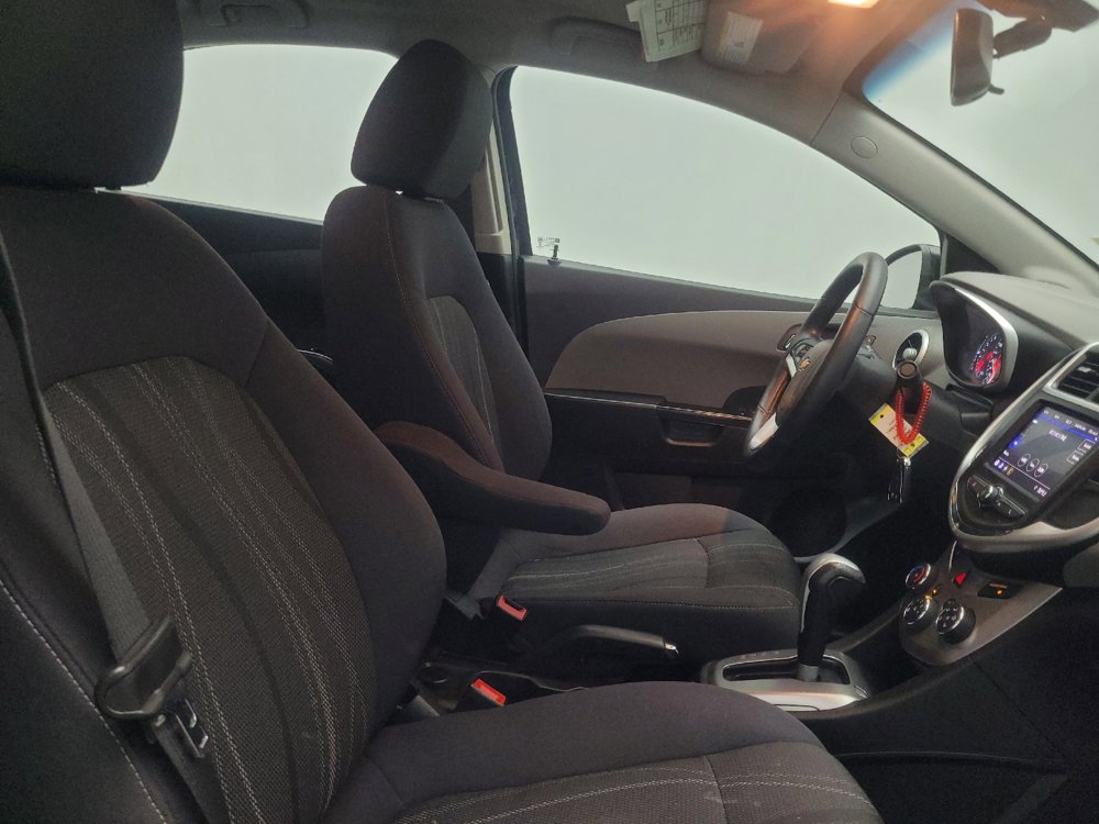 Used 2020 Chevrolet Sonic LT w/ Convenience Package FWD image 21