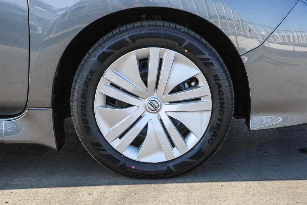 Used 2023 Nissan Leaf S FWD image 11