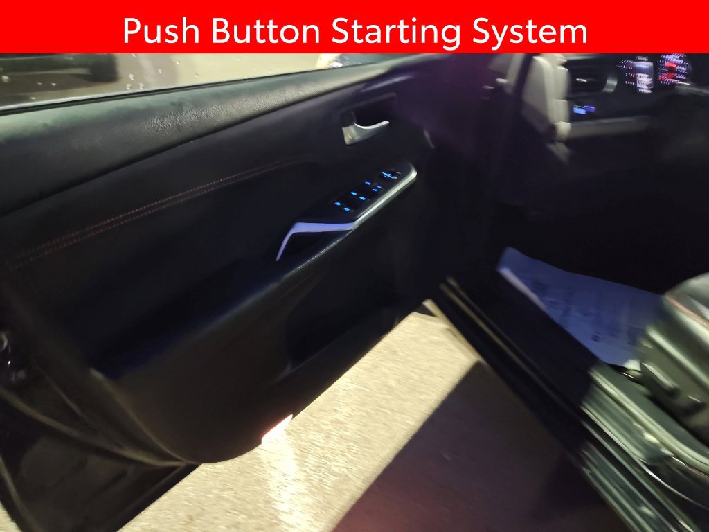 Used 2016 Toyota Camry XSE w/ Moonroof Package FWD image 7