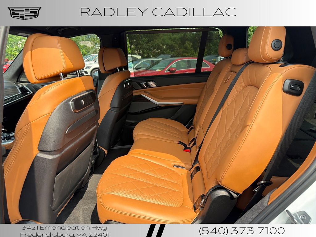 Used 2023 BMW X7 xDrive40i w/ Executive Package AWD/4WD image 12