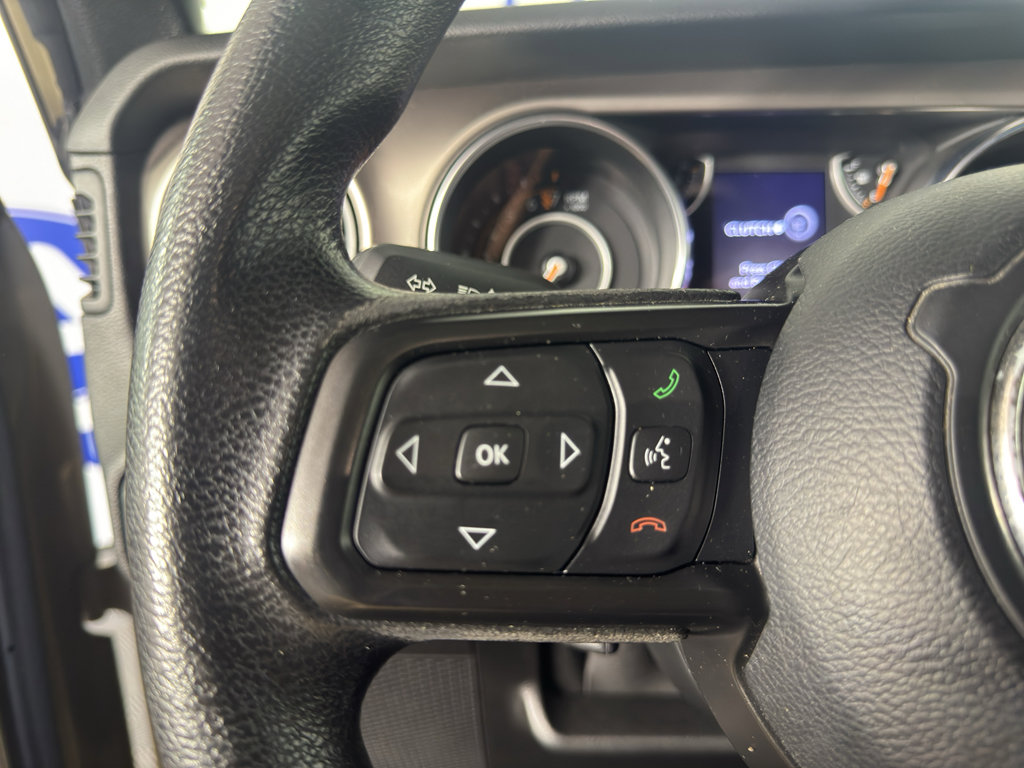 Used 2020 Jeep Gladiator Sport image 19