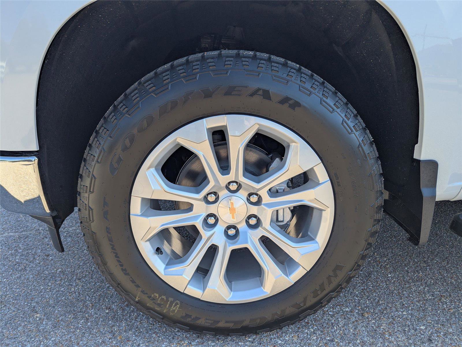 New 2026 Chevrolet Silverado 1500 LTZ w/ LTZ Premium Package image 9