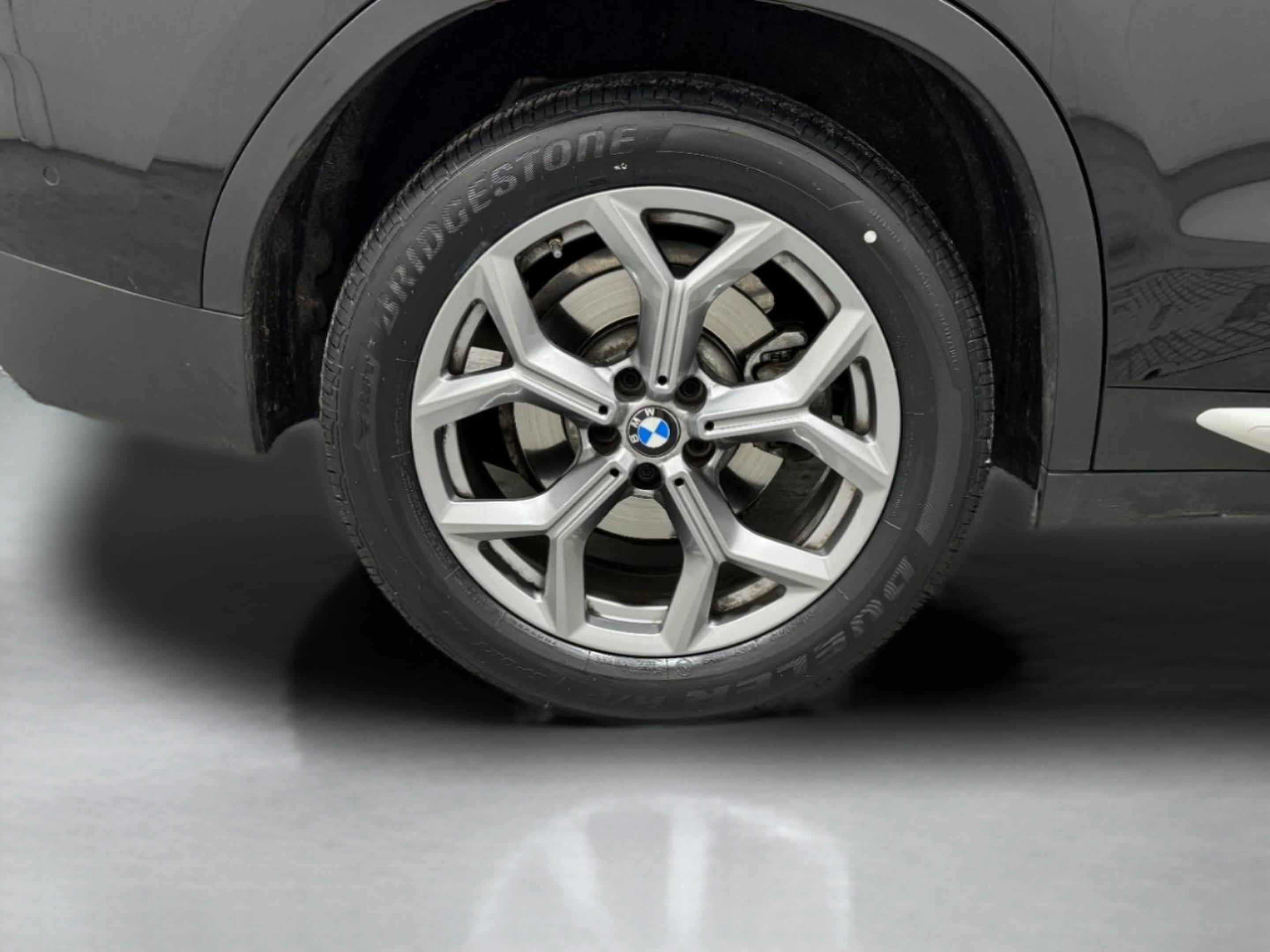 Used 2024 BMW X3 xDrive30i w/ Premium Package image 34