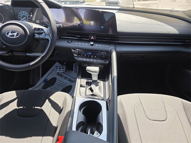 New 2025 Hyundai Elantra SEL w/ Cargo Package image 13