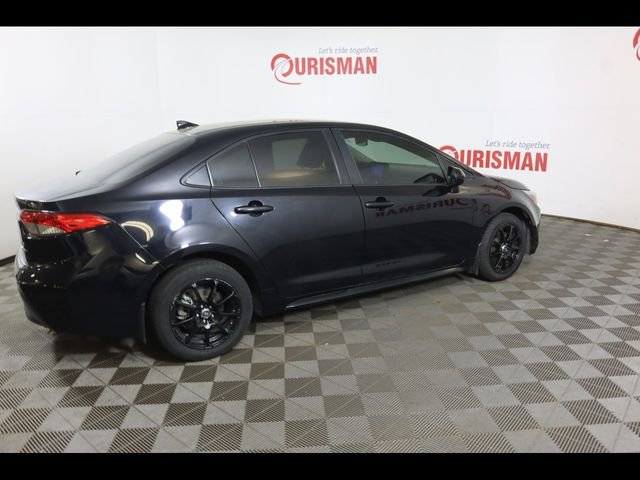 Used 2025 Toyota Corolla LE image 15