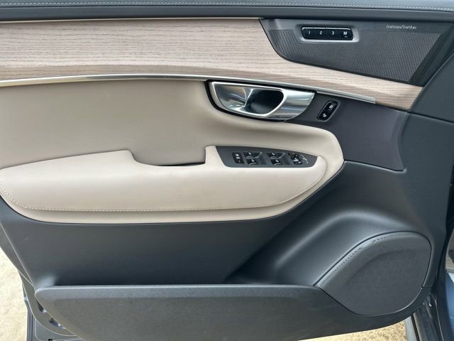 New 2026 Volvo XC90 B6 Plus w/ Protection Package Premier image 12