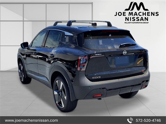 New 2026 Nissan Kicks SR image 4