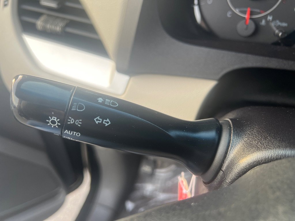 Used 2017 Toyota Sienna LE w/ Protection Package image 19