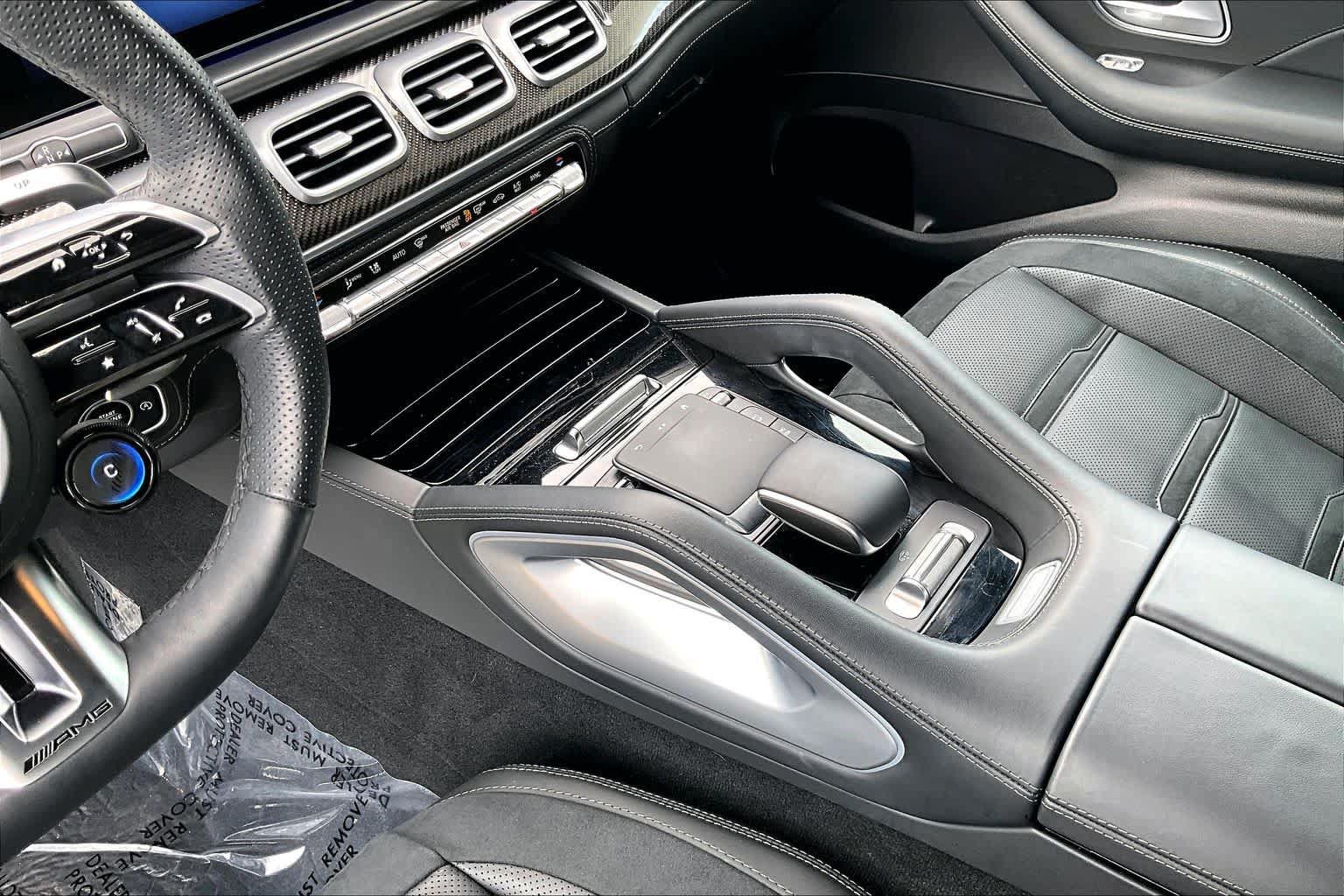 Used 2025 Mercedes-Benz GLS 63 AMG 4MATIC image 15