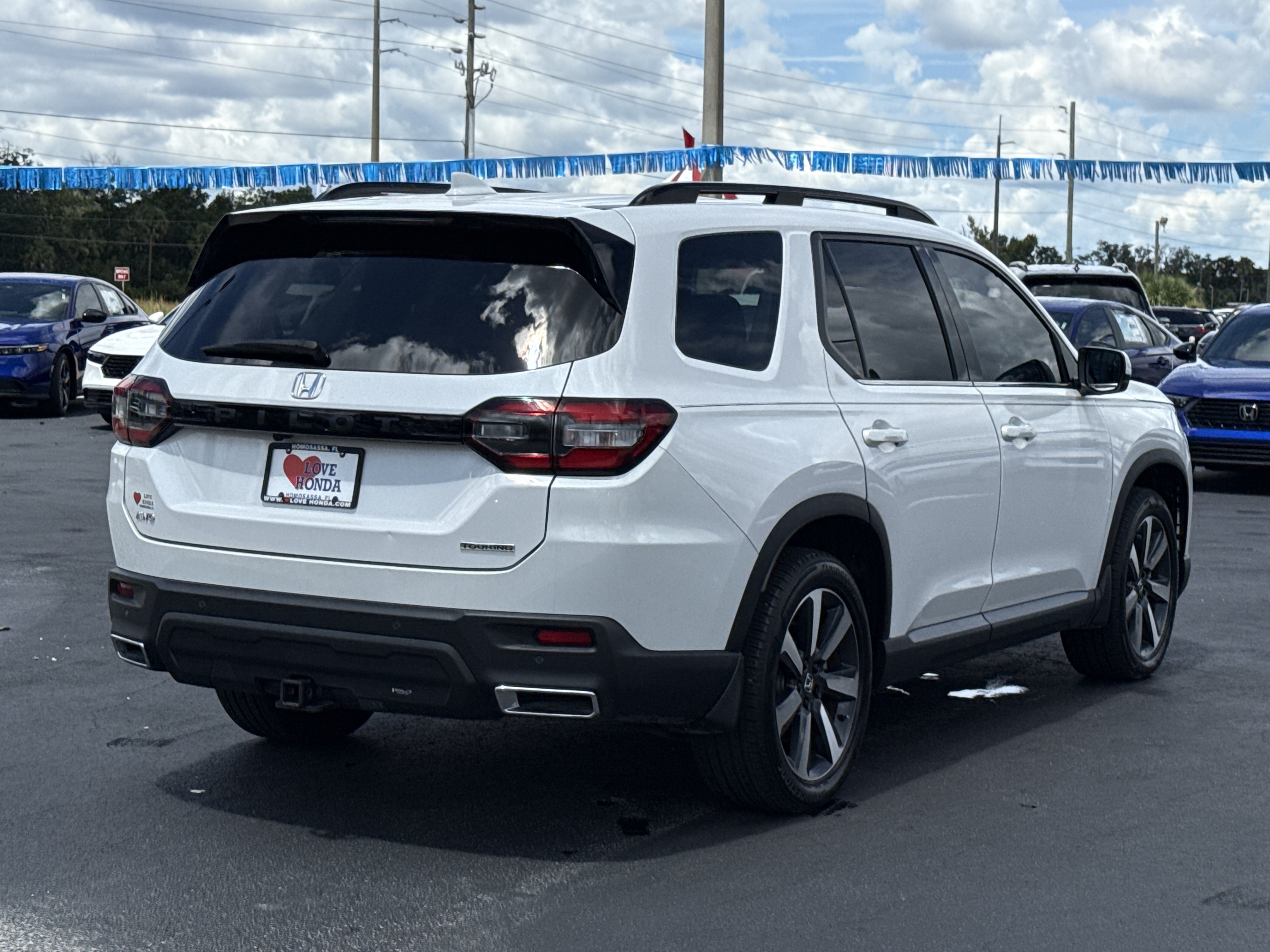 Certified 2024 Honda Pilot Touring image 7