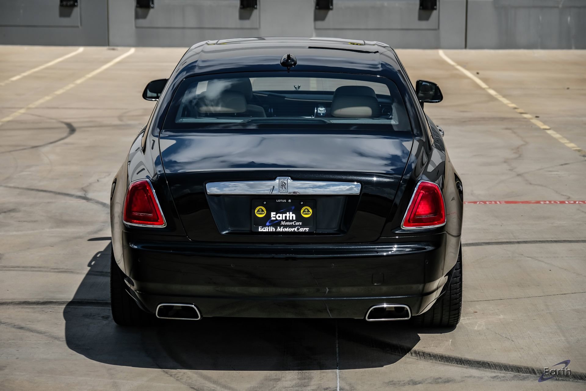 Used 2017 Rolls-Royce Ghost RWD image 16