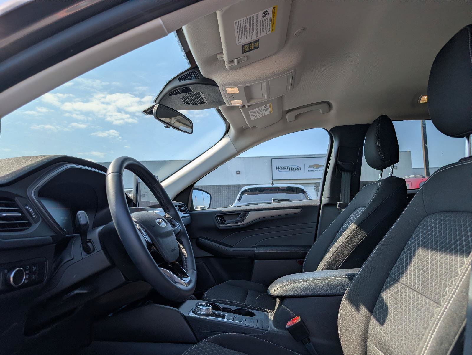 Used 2024 Ford Escape Active AWD/4WD image 12