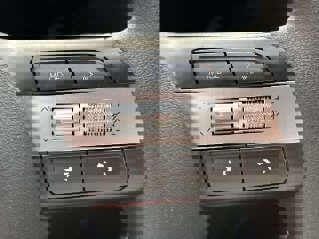 Used 2025 Hyundai Tucson SE image 26