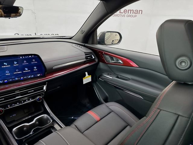 New 2026 Chevrolet Traverse RS w/ LPO, Floor Liner Package image 25