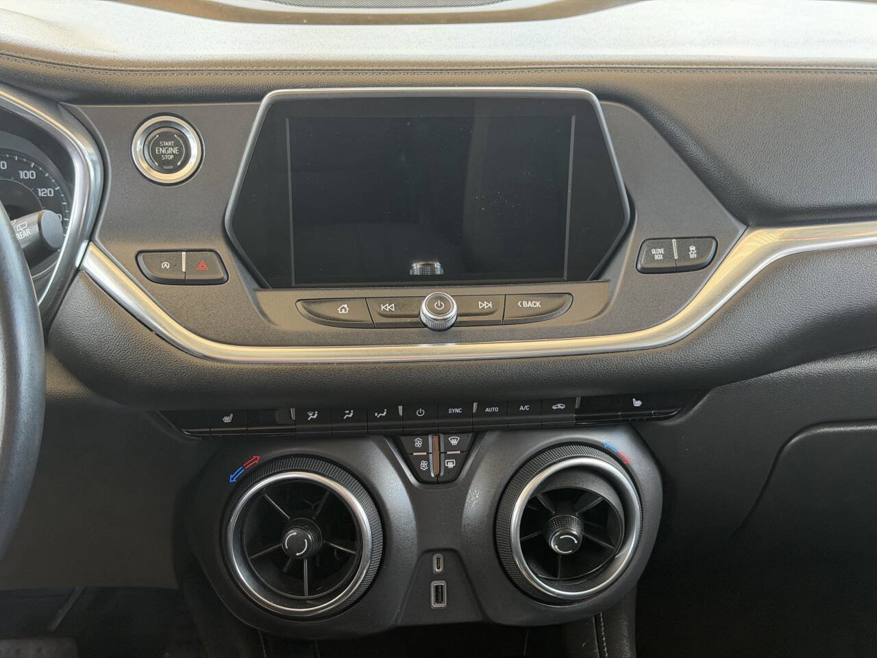 Used 2020 Chevrolet Blazer LT FWD image 17