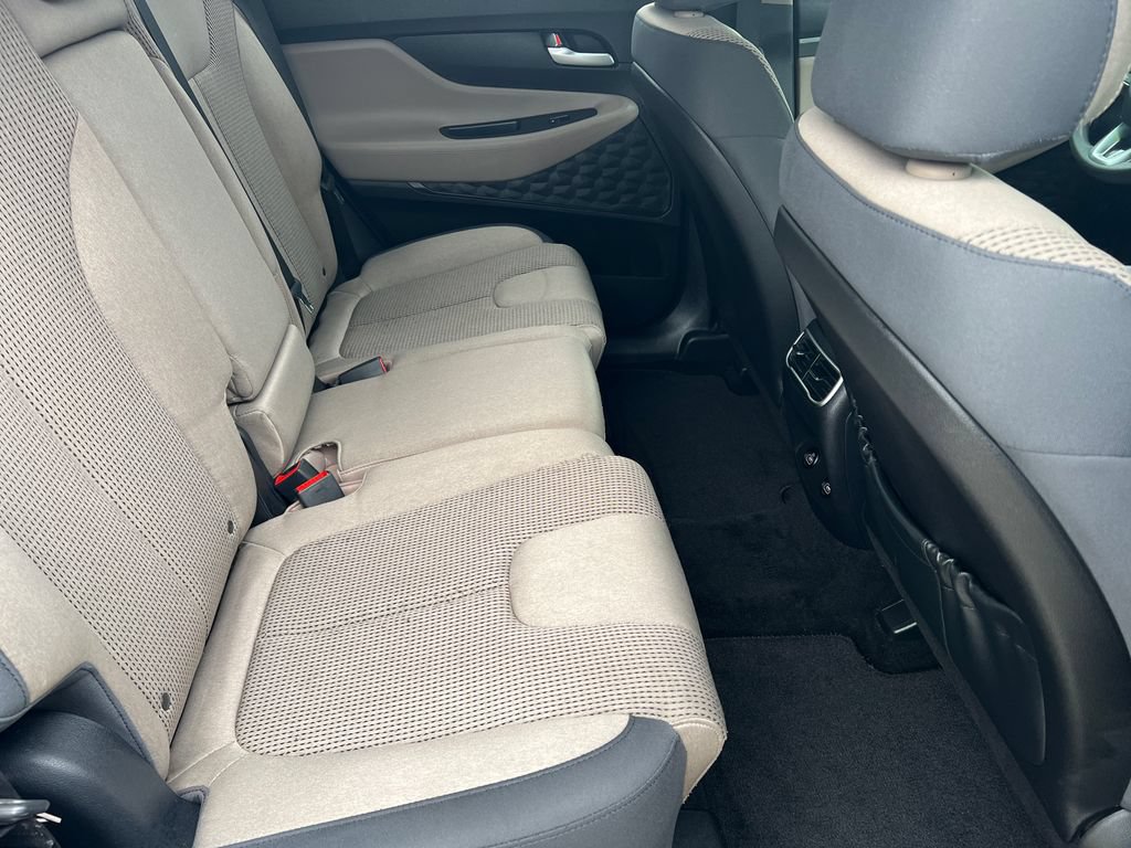 Used 2022 Hyundai Santa Fe SEL FWD image 10