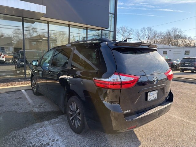 Used 2018 Toyota Sienna LE image 8
