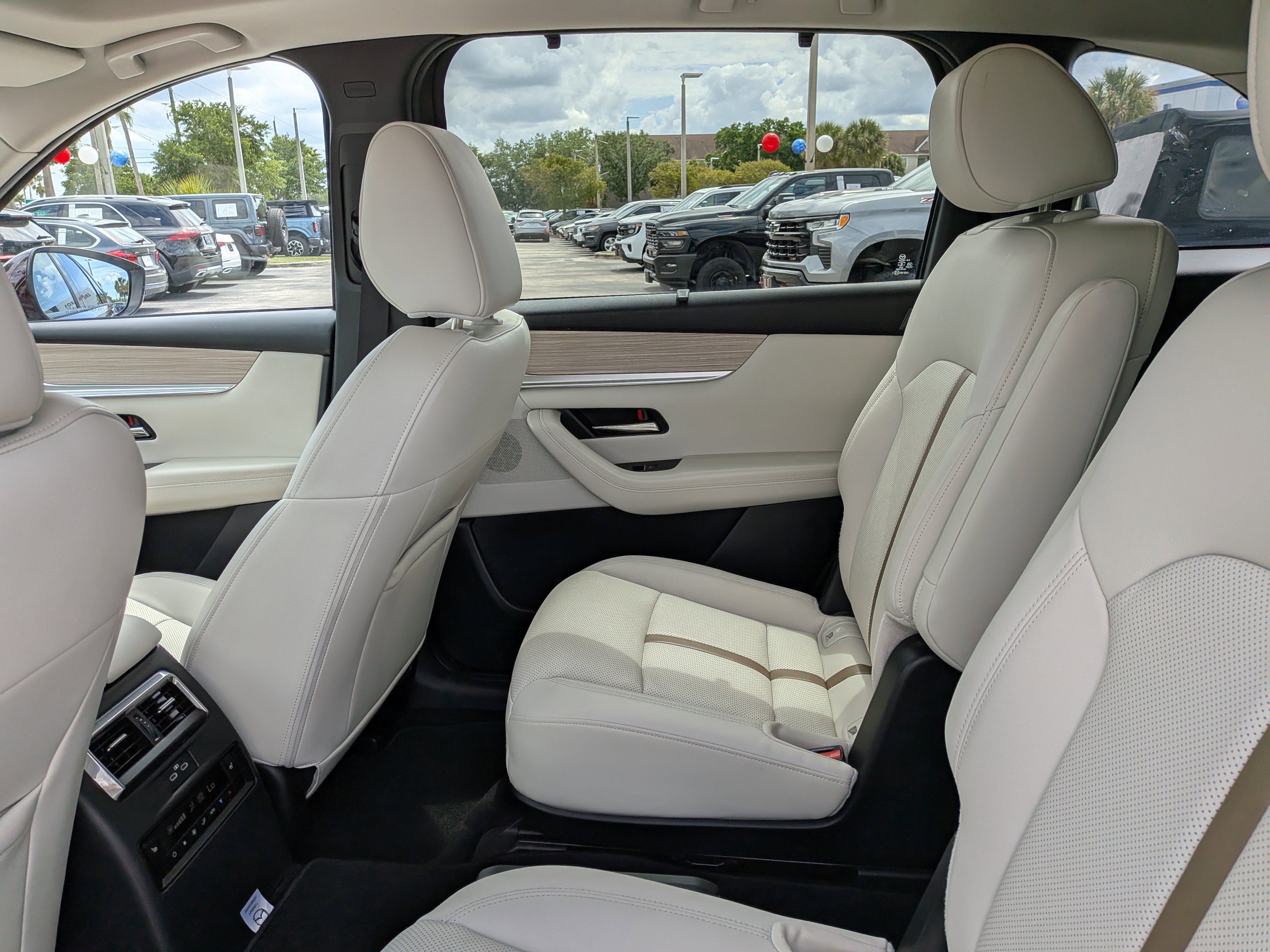 Certified 2024 MAZDA CX-90 Plug-In Hybrid w/ Premium Plus AWD/4WD image 15