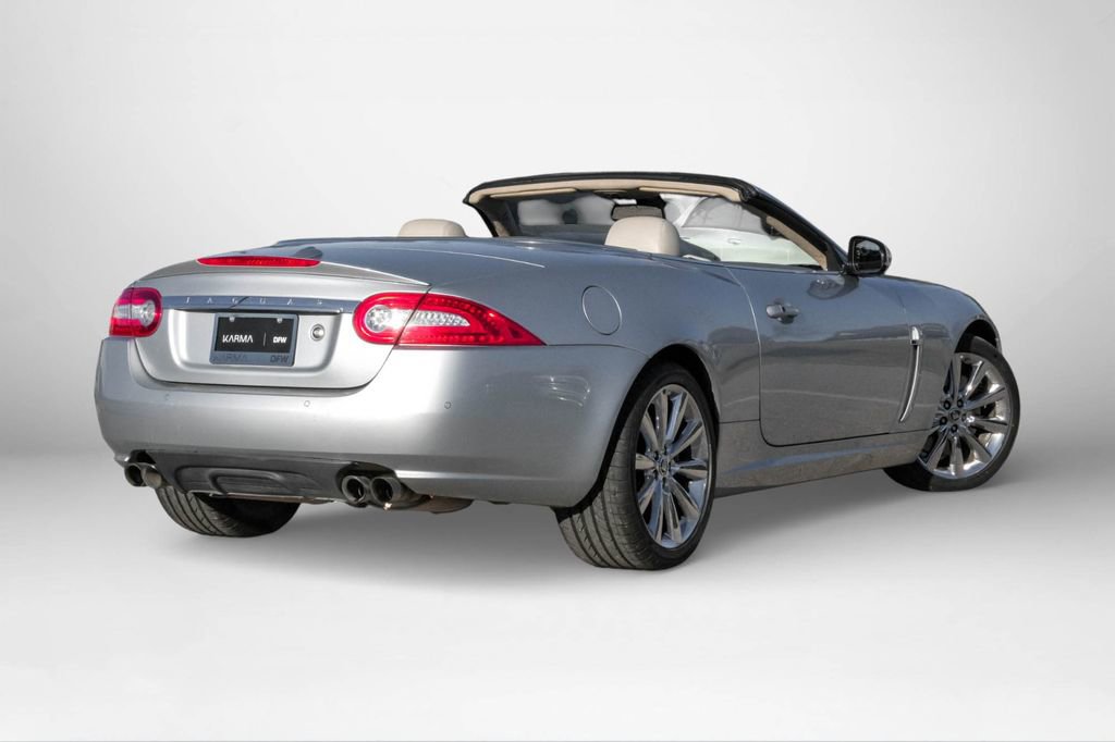 Used 2010 Jaguar XK Convertible image 7
