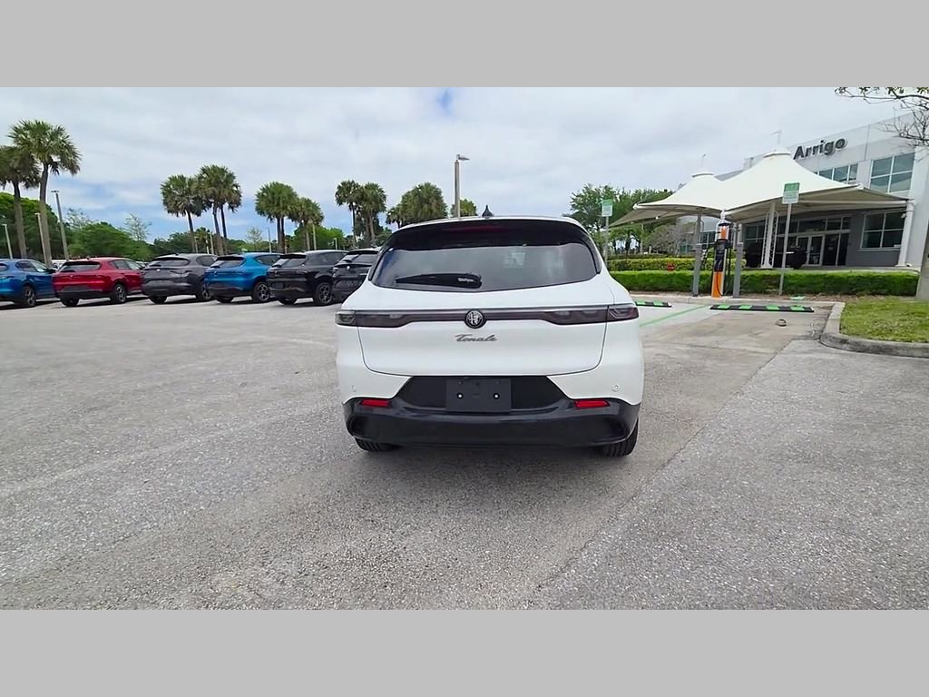 New 2026 Alfa Romeo Tonale w/ Red Premium Package AWD/4WD image 28