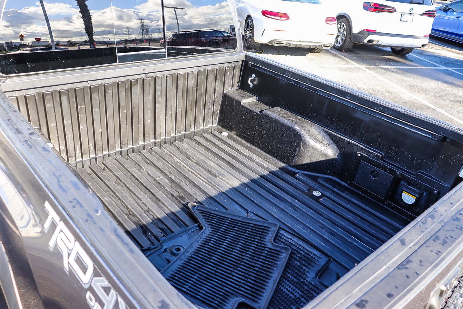 Used 2019 Toyota Tacoma TRD Off-Road w/ Technology Package image 25