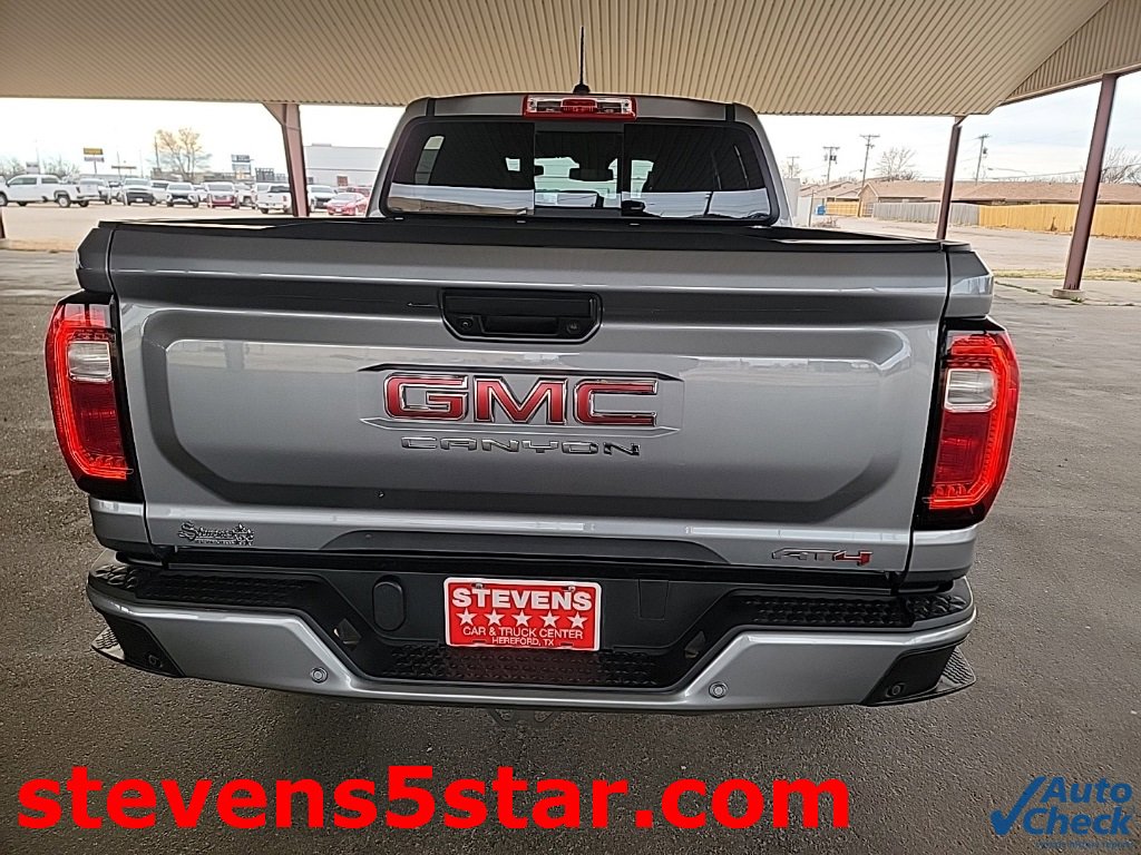 Used 2024 GMC Canyon AT4 w/ AT4 Premium Package image 9
