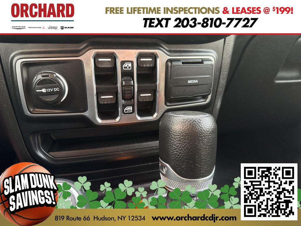 Used 2023 Jeep Wrangler Unlimited w/ Sun & Screen Package image 35