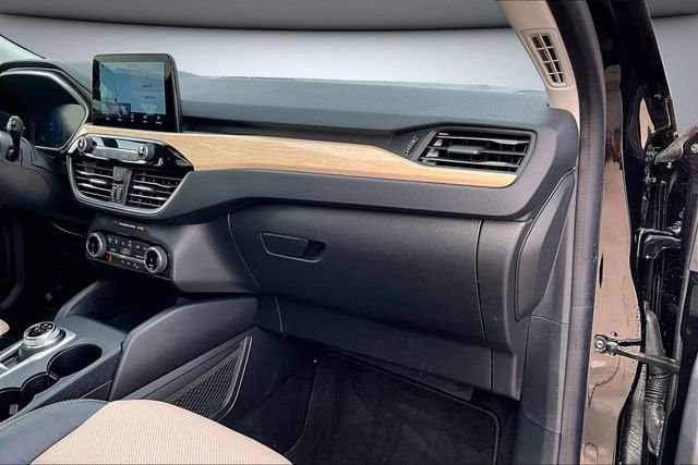 Used 2022 Ford Escape Titanium w/ Titanium Elite Package image 25