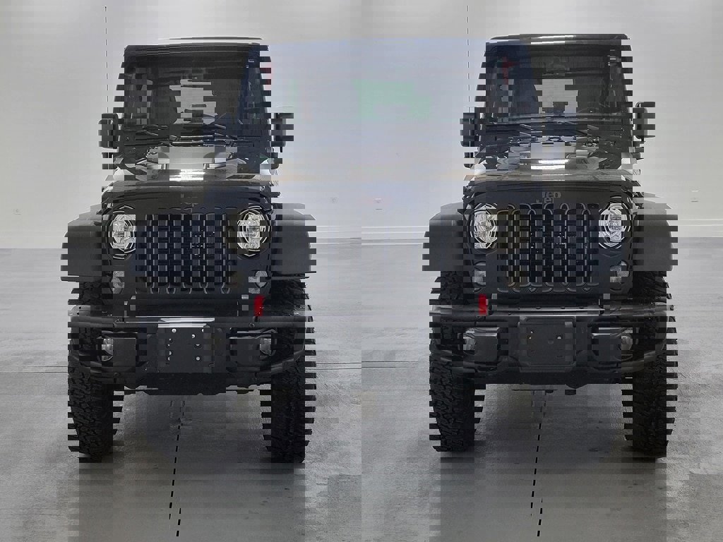 Used 2017 Jeep Wrangler Unlimited Rubicon image 3