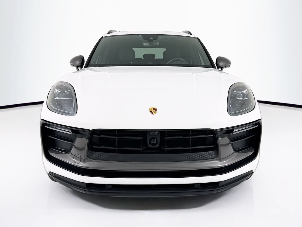 Certified 2024 Porsche Macan Turbo AWD/4WD image 10