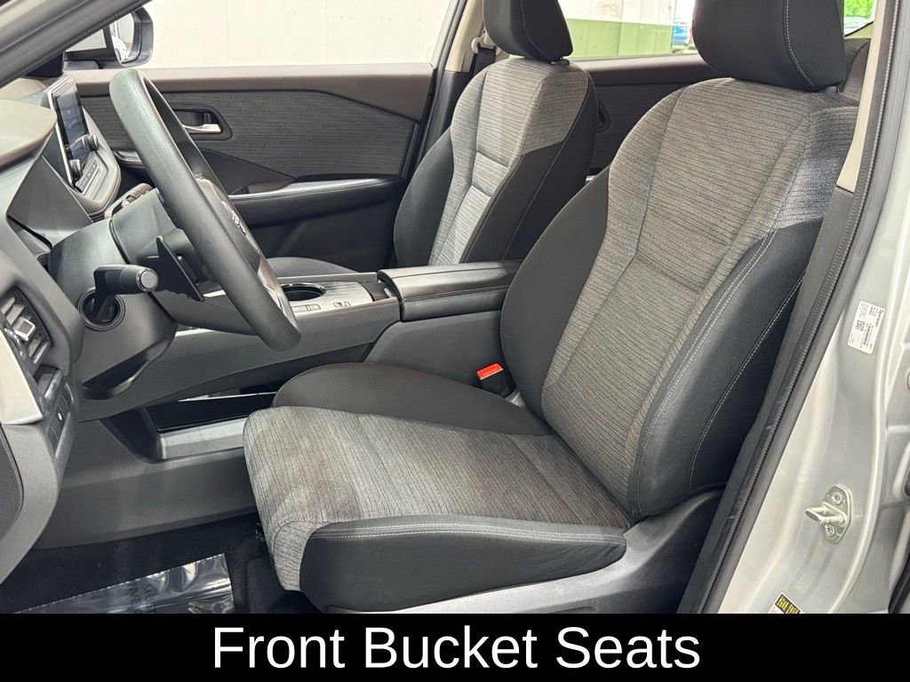 Used 2023 Nissan Rogue SV image 10