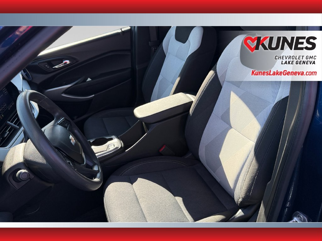 Used 2024 Chevrolet Trax LS w/ LS Convenience Package FWD image 20