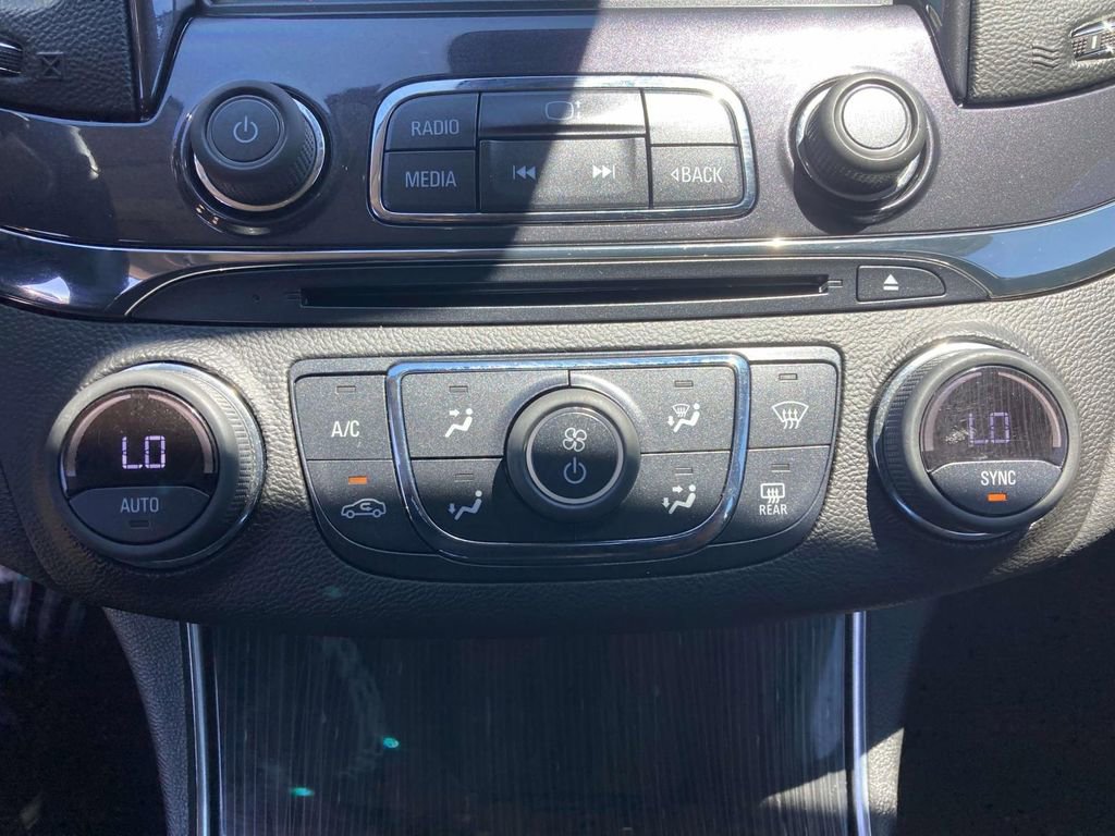 Used 2017 Chevrolet Impala Premier FWD image 23